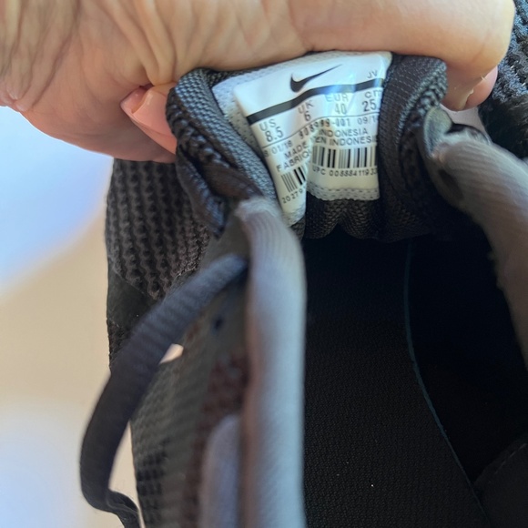 Nike Downshifter Black and White Size 8.5 - Picture 5 of 6